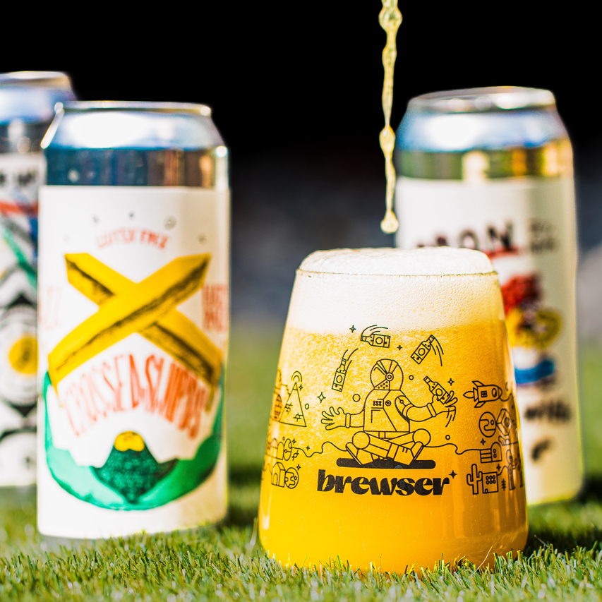 Jump Ship Brewing alcohol-free cans including Loose As Chips with a poured Brewser glass, craft beer subscription
